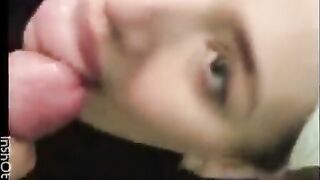 سكس فموي مصري القحبة هتاكل زبر العلق وهي بتمصهوله